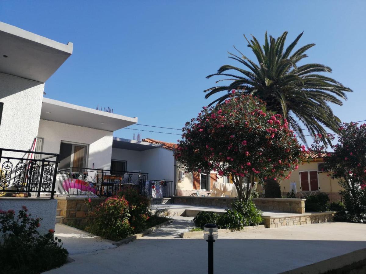 Alexander Apartments Nea Koutali エクステリア 写真